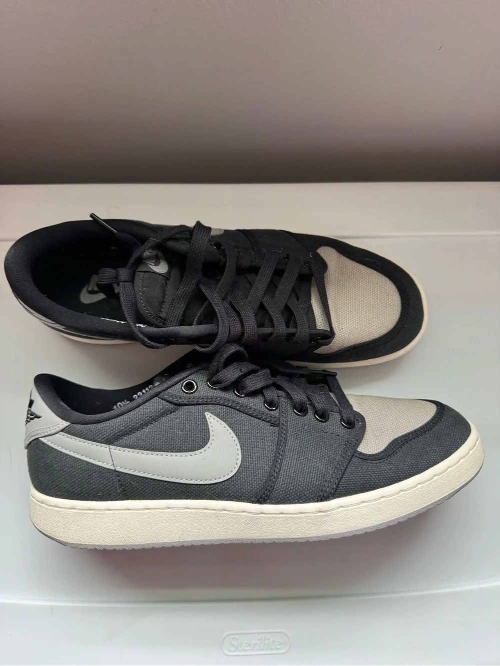 Nike Jordan Low